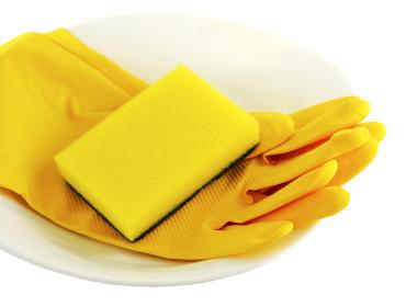 cleaning gloves